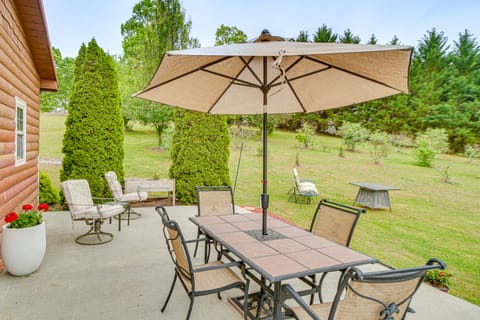 Pet-Friendly Georgia Home w/ Pool Access! House in White County