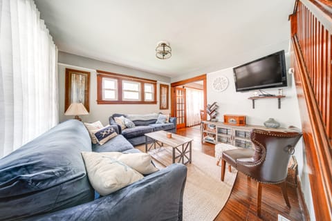 Conneaut Vacation Rental w/ Deck Near Lake Erie! House in Lake Erie