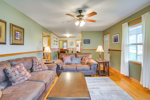 Walk to Restaurants: Stockton Home w/ Game Room House in Ozark Mountains