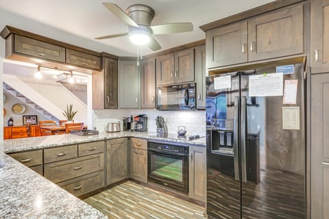 Boat Slip & Pools: Waterfront Osage Beach Condo! Apartment in Lake of the Ozarks