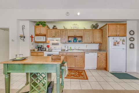 Alto Townhome w/ Deck Near Ski Apache! Apartment in Alto