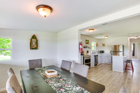 Granbury Home w/ Lake Views ~ 6 Mi to Boat Launch! House in Texas