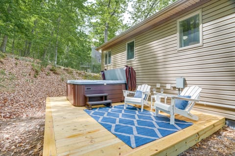 Spacious Massanutten Home w/ Hot Tub & Sauna! House in Massanutten