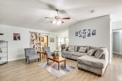 Crestview Family Home: Screened Porch & Games! House in Alabama