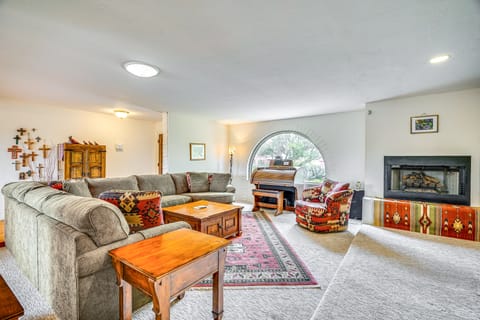 Peaceful Tucson Home w/ Pool: 10 Mi to Downtown! House in Casas Adobes