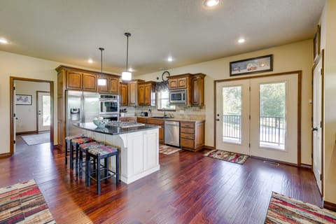 Neosho Home on 90 Acres w/ Private Pool & Fire Pit House in Ozark Mountains