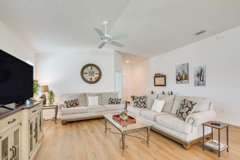 Furnished Lanai & Golf Cart: The Villages Home! House in The Villages