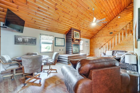 Boat Dock: Pet-Friendly Douglas Lake Getaway! House in Douglas Lake