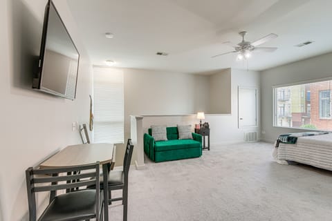 WFH-Friendly Memphis Studio Near Hospitals & Dtwn! Apartment in Memphis