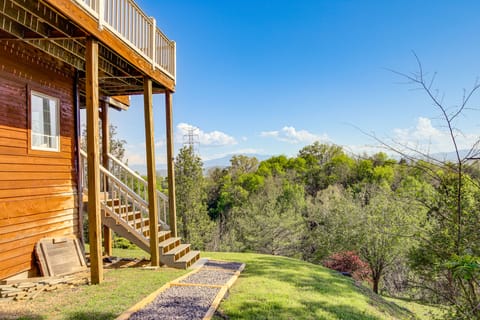 Sevierville Home w/ Mountain & Countryside Views House in Sevierville