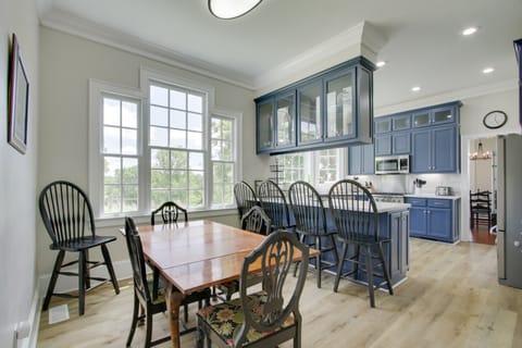 Spacious Rural Getaway in Lexington w/ Deck! House in Alabama