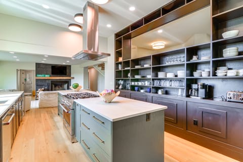 Byrdstown Home on 65 Acres w/ Pool, Trail to Lake! House in Tennessee