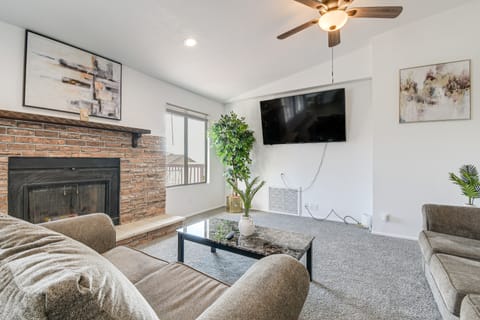 Fountain Hills Home w/ 2 Decks & Mountain Views! House in Fountain Hills