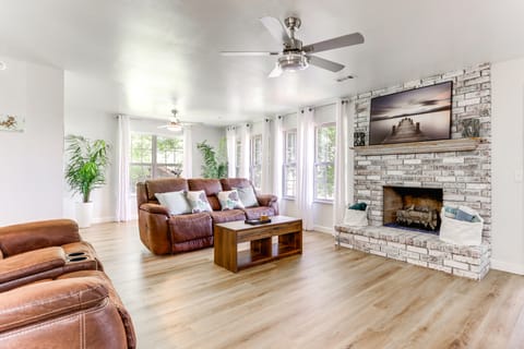 Beaver Lake Retreat w/ Deck: Paddle, Bike, Relax! House in Arkansas