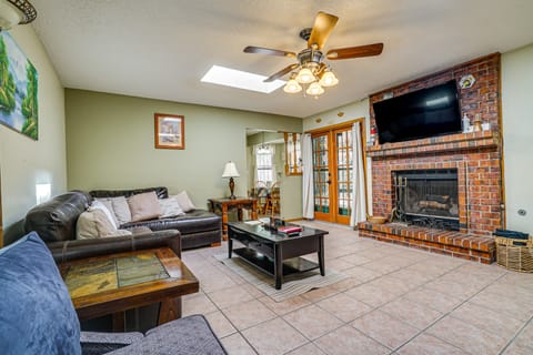 Pet-Friendly El Paso Home ~ 9 Mi to Fort Bliss! House in El Paso