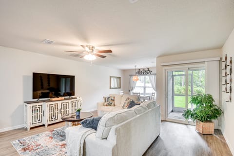 Palm Coast Duplex w/ Screened Patio, Near Beaches! Apartment in Palm Coast