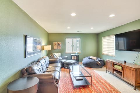 6 Mi to Skiing: Mtn-View Fraser Duplex Apartment in Fraser