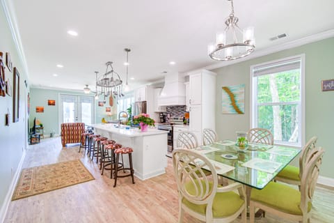 Waterfront Wolf Bay Home w/ Private Boathouse! House in Foley