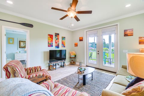 Waterfront Wolf Bay Home w/ Private Boathouse! House in Foley