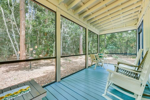 Rural Retreat! Florida Cottage w/ Screened Patio Cottage in Florida