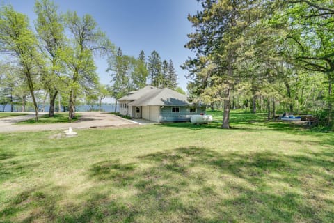 Lakeside Litchfield Home w/ Patio & Gas Grill! House in Minnesota