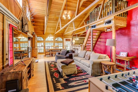 Tumbling Shoals Cabin < 1 Mi to Beaches & Boating! House in Greers Ferry Lake