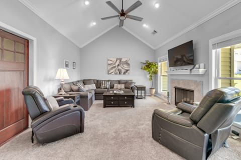 Family-Friendly Abbeville Home w/ Fire Pit & Games House in Alabama