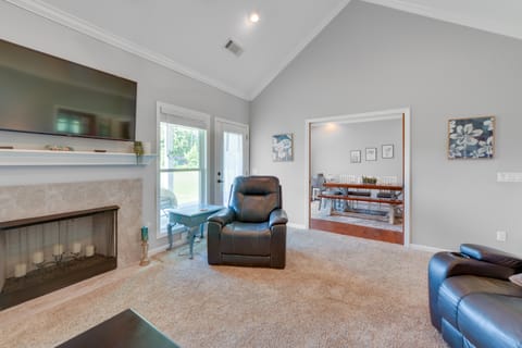 Family-Friendly Abbeville Home w/ Fire Pit & Games House in Alabama