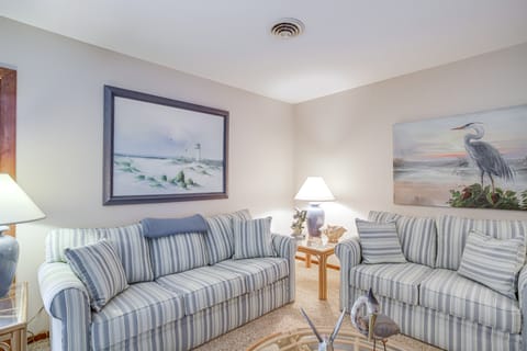 Steps to OC Boardwalk! Family Beach Retreat Apartment in Ocean City