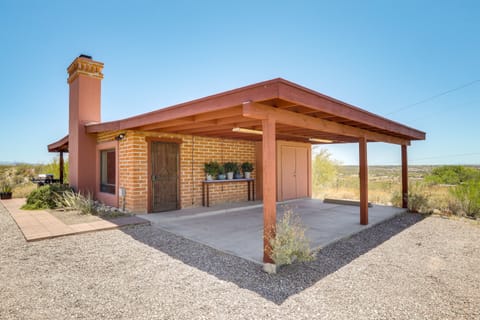 Near Hiking: Mtn-View Tucson Studio Retreat Apartment in Tucson