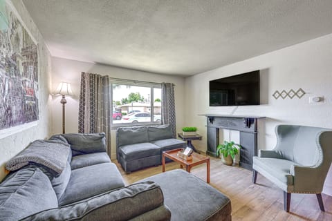 Family-Friendly Clovis Home w/ Gas Grill + Patio! House in Clovis