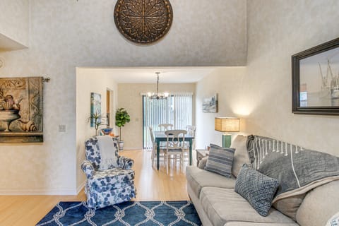 Convenient St Simons Island Home - 3 Mi to Beach! Apartment in Saint Simons Island