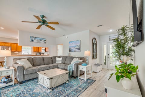 4 Mi to Rainbow Springs: Dunnellon Home w/ Pool! House in Dunnellon