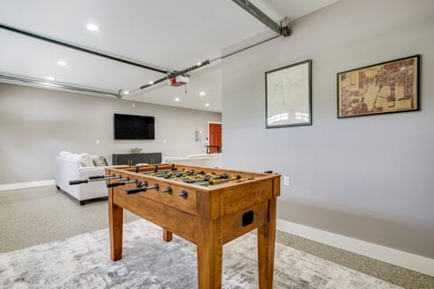 Lakefront Vacation Rental ~ 10 Mi to Shipshewana! House in Indiana