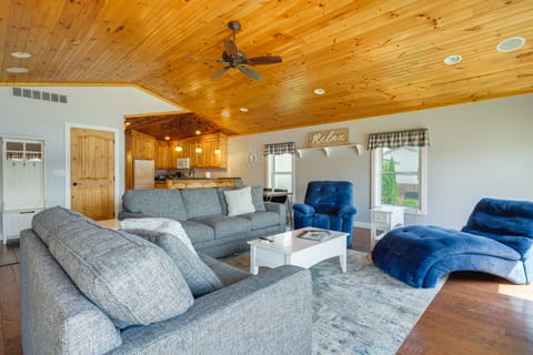 Lakefront Vacation Rental ~ 10 Mi to Shipshewana! House in Indiana