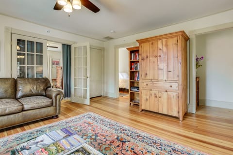 Cozy Elkhart Lake Apartment: Walk to Town & Dining Apartment in Elkhart Lake