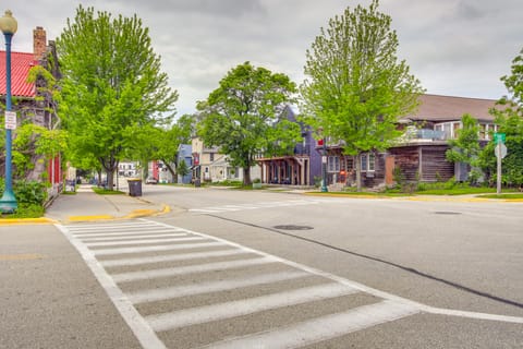 Cozy Elkhart Lake Apartment: Walk to Town & Dining Apartment in Elkhart Lake