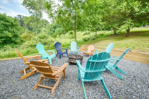 Front Royal Retreat on 3 Acres w/ Mtn Views! Apartment in Shenandoah Valley