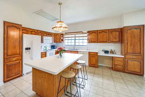 Texas Hill Country Retreat - Walk to Nueces River! House in State of Coahuila