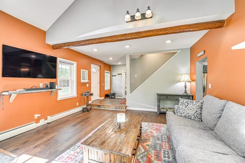 Charming Ballston Spa Home w/ Sauna & Private Pool House in Ballston Spa