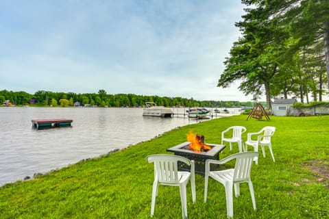 Hale Rustic Retreat on Long Lake Near Boat Launch! Cottage in Michigan
