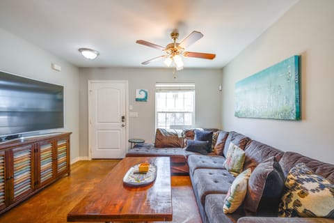 Steps to Beach & Pool Access: Port Aransas Condo Apartment in Port Aransas