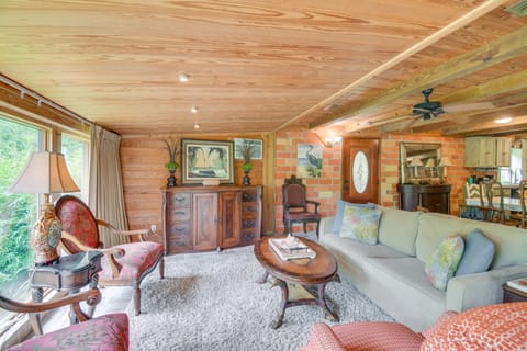 'River's Edge' Alabama Gulf Coast Getaway w/ Deck! House in Alabama