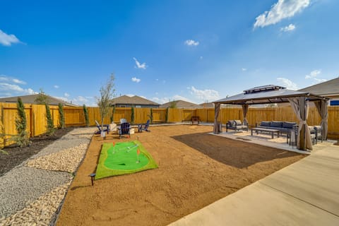 Lovely San Antonio Vacation Rental w/ Private Yard House in San Antonio