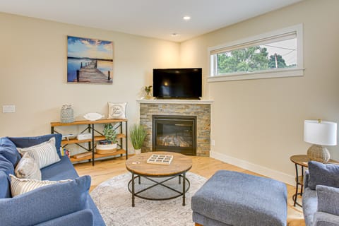 Traverse City Townhome: Walk to Boardman Lake! Apartment in Traverse City