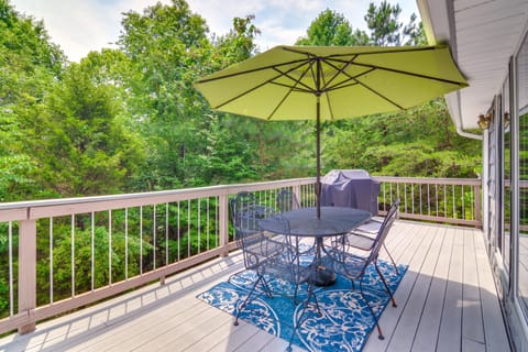 Tennessee Cabin Getaway Near Dale Hollow Lake! House in Tennessee