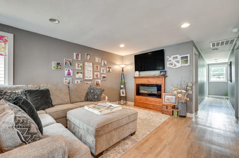 Angler's Cottage on Lake Cornelia: Pets Welcome! Cottage in Iowa