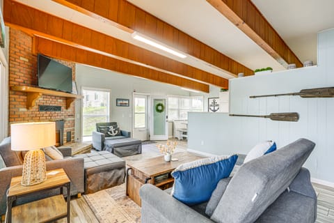 Game Room & Dock: Waterfront Osage Beach Home! House in Osage Beach