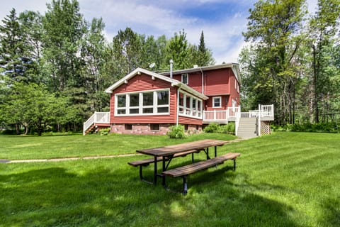 Duluth Lake House - Walk to Beach & Boat Ramp! House in Duluth