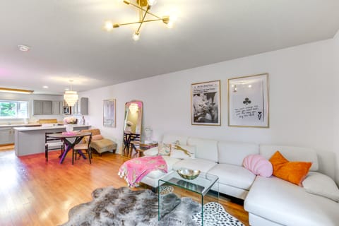 Chic Morgantown Vacation Rental - 2 Mi to WVU! Apartment in Morgantown